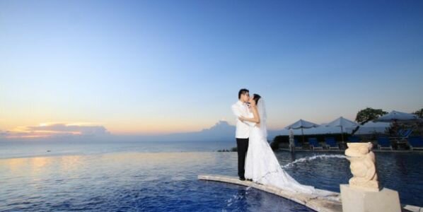 Top 10 Wedding Locations In The World