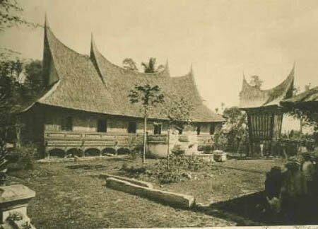 Rumah_gadang_1910